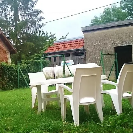 Le Andre Dhotel Vakantiehuis Charbogne